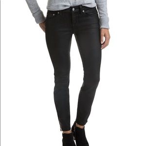 Vineyard Vines coated skinny jeans